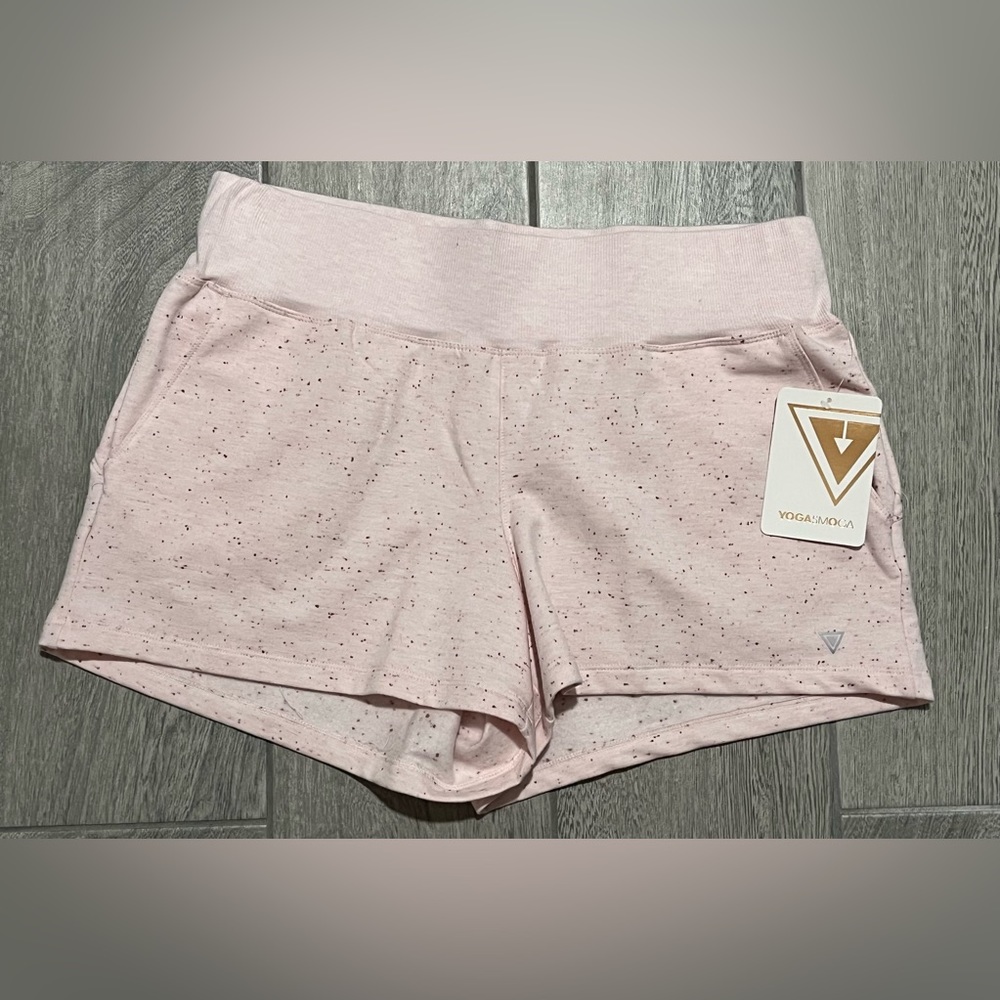 NWT YOGASMOGA Shorts Size Large Pink Air/Tulip Pink
